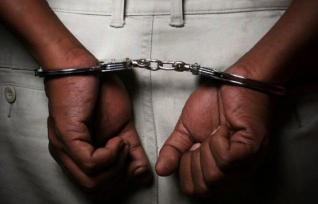 19780105_handcuffs636x409_jpegd0ca248e654b0a0b3c3910610a11717a.jpeg